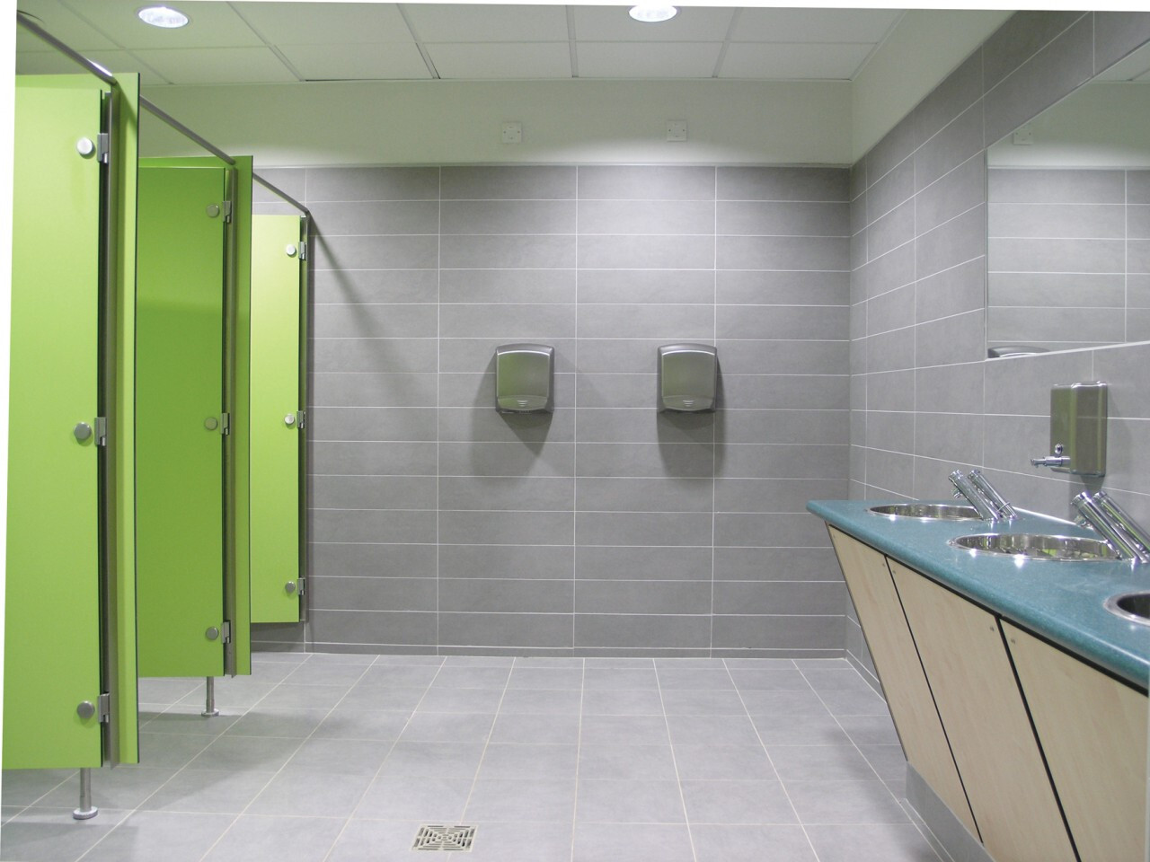 Quiet Hand Dryers in Schools Prevent Loud Noise An example of a school restroom with quiet hand dryers
